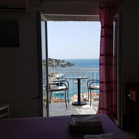 Apartments Bocin Rosso Hvar Town Eksteriør billede