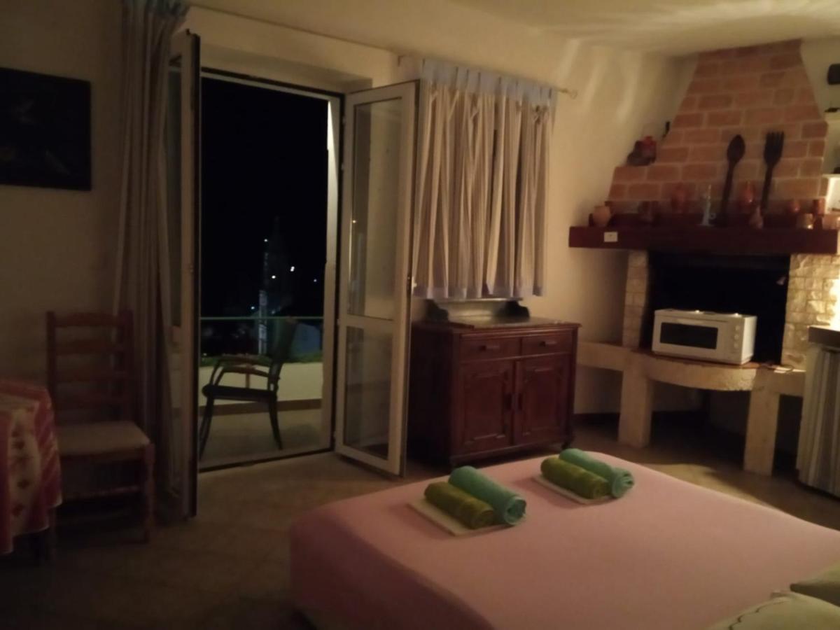 Apartments Bocin Rosso Hvar Town Eksteriør billede