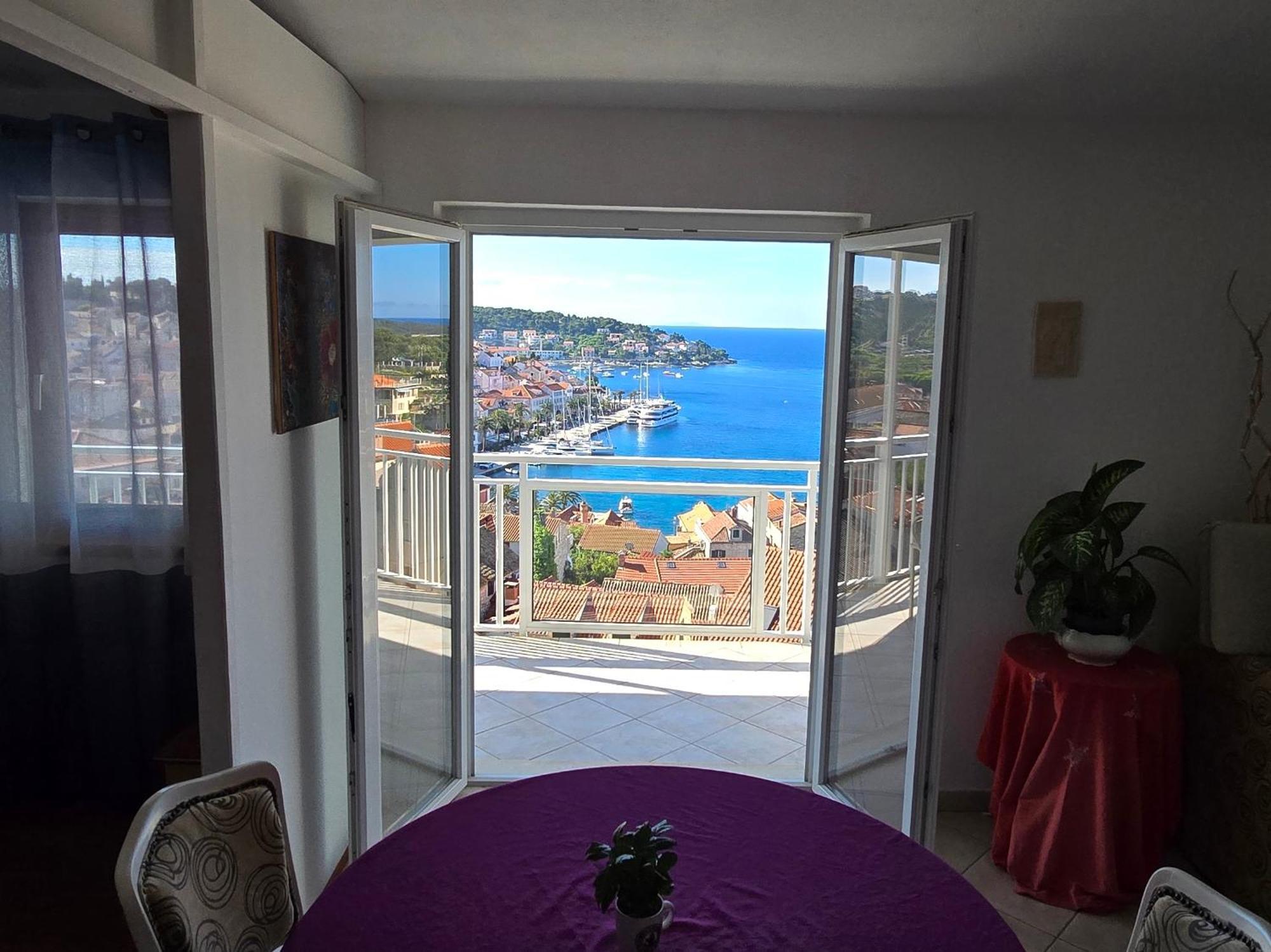 Apartments Bocin Rosso Hvar Town Eksteriør billede